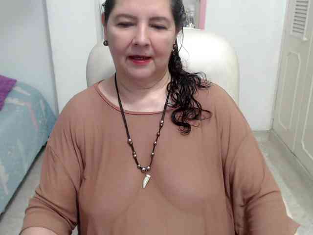 leonela-68 webcam