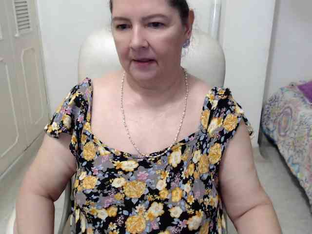 leonela-68 webcam