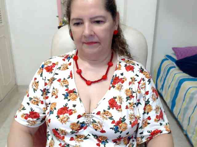 leonela-68