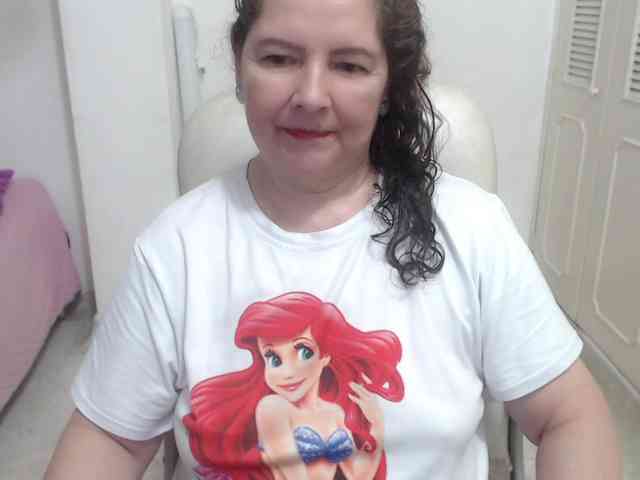 leonela-68 webcam