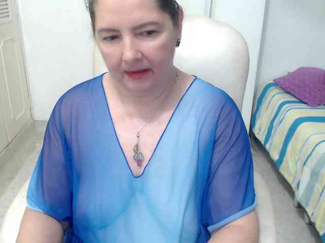 leonela-68