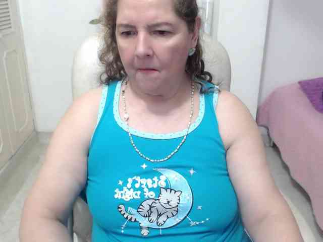 leonela-68 webcam