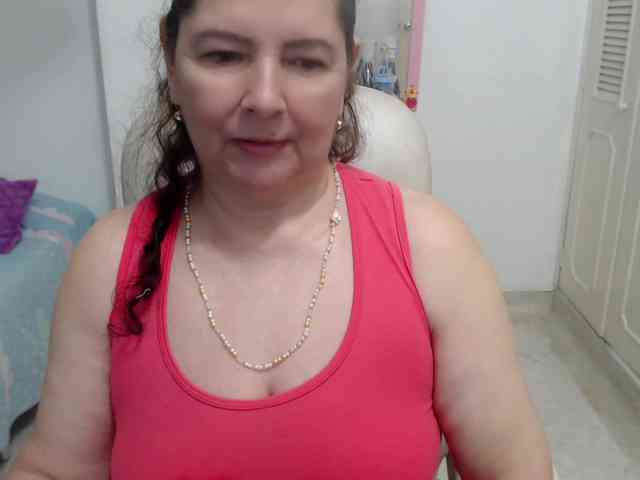 leonela-68