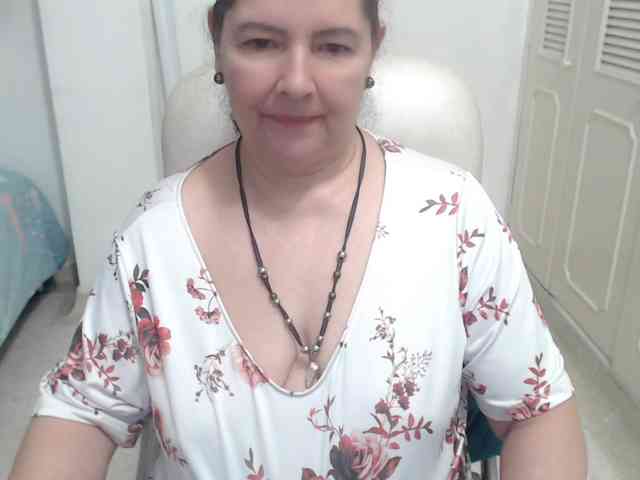 leonela-68 webcam