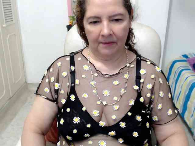 leonela-68 webcam