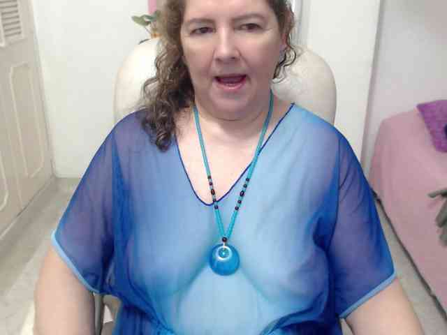 leonela-68 webcam