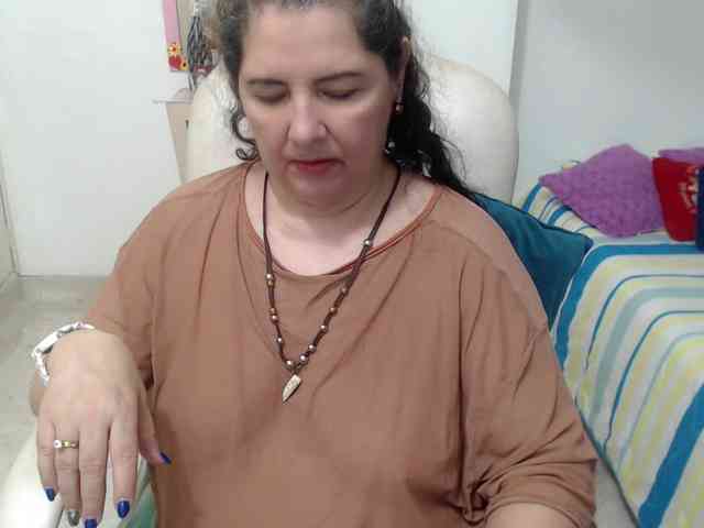 leonela-68
