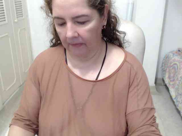 leonela-68 webcam
