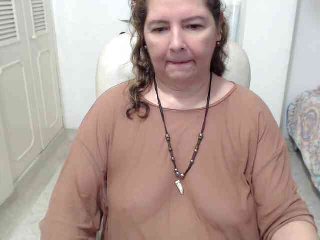 leonela-68 webcam