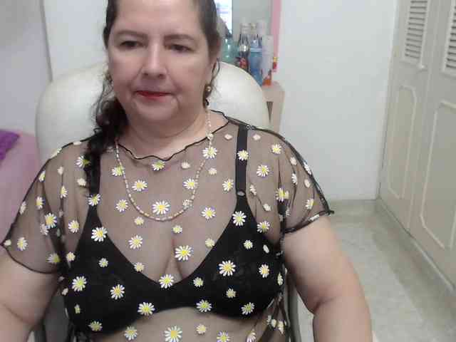 leonela-68 webcam