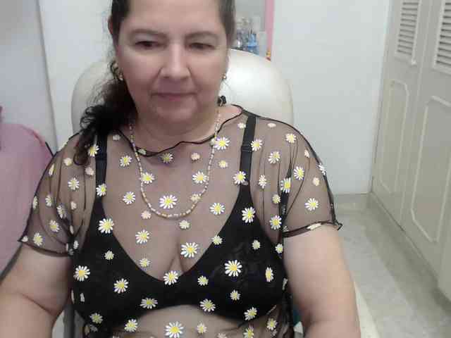 leonela-68 webcam