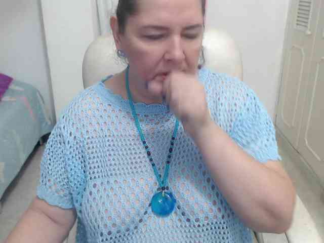 leonela-68 webcam