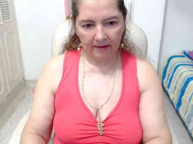leonela-68 webcam