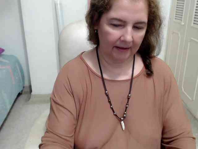 leonela-68