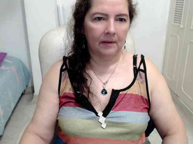 leonela-68 webcam