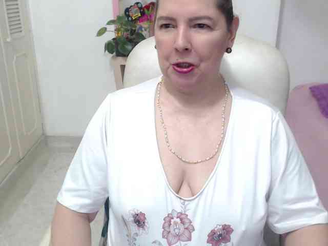 leonela-68 webcam