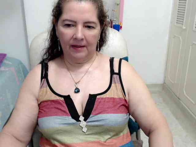 leonela-68 webcam
