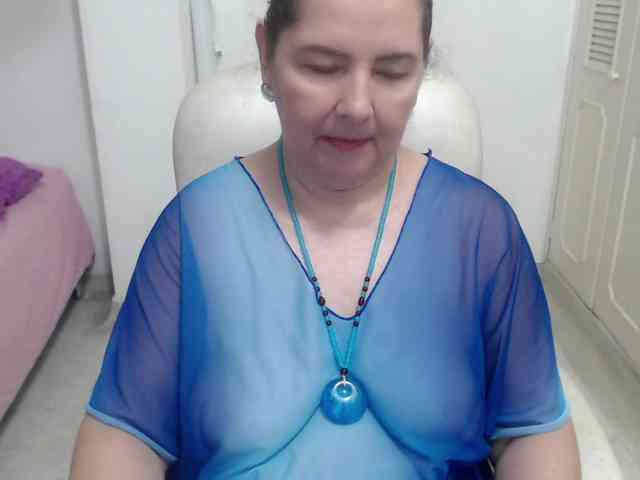 leonela-68 webcam