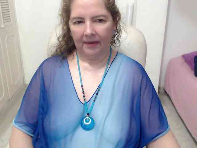 leonela-68 webcam