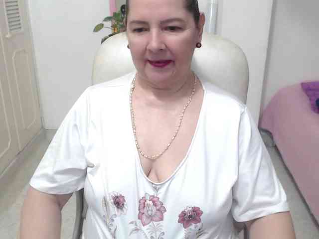 Model: leonela-68