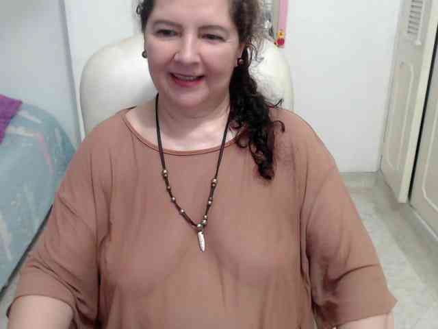 leonela-68 webcam