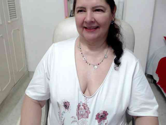 leonela-68 webcam