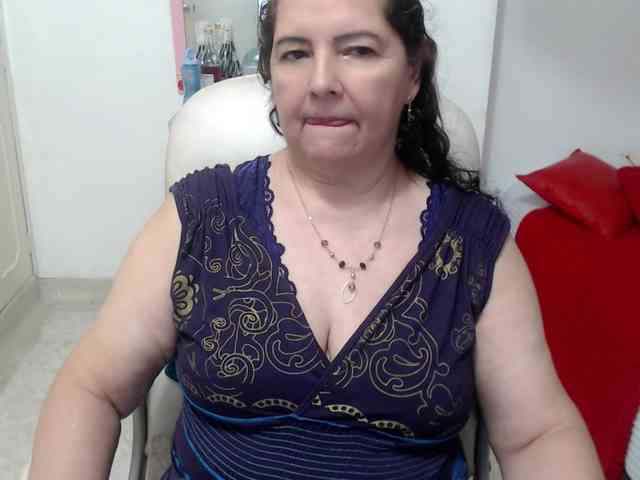 leonela-68 webcam