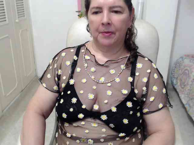 leonela-68 webcam