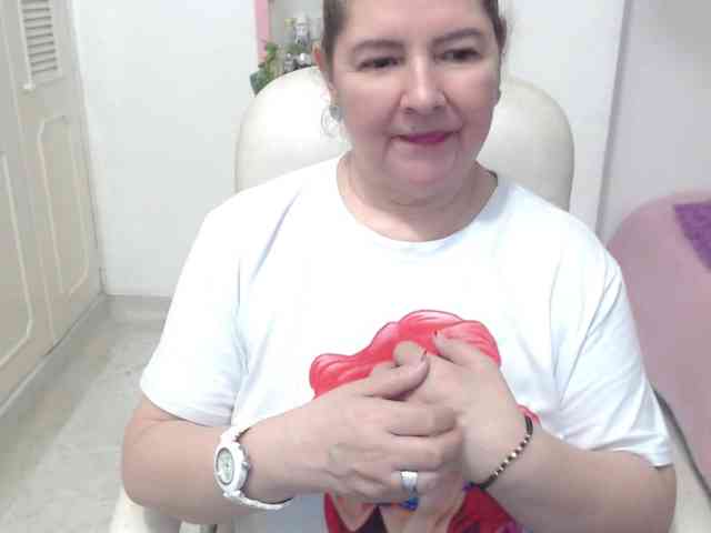 leonela-68