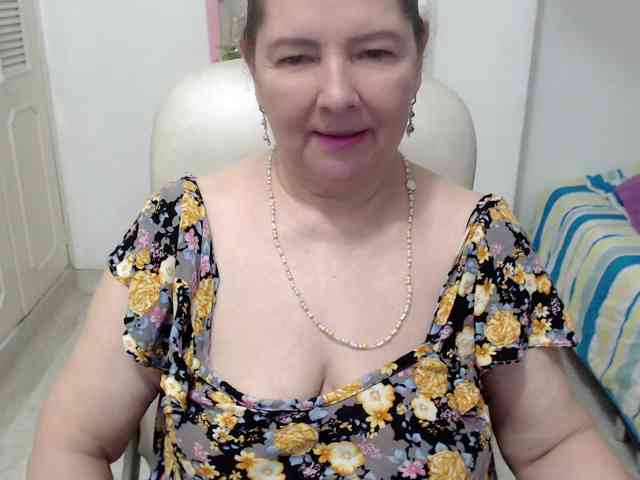leonela-68