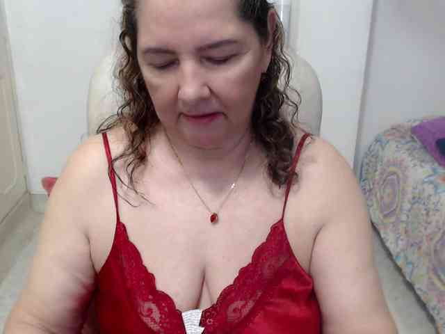 leonela-68