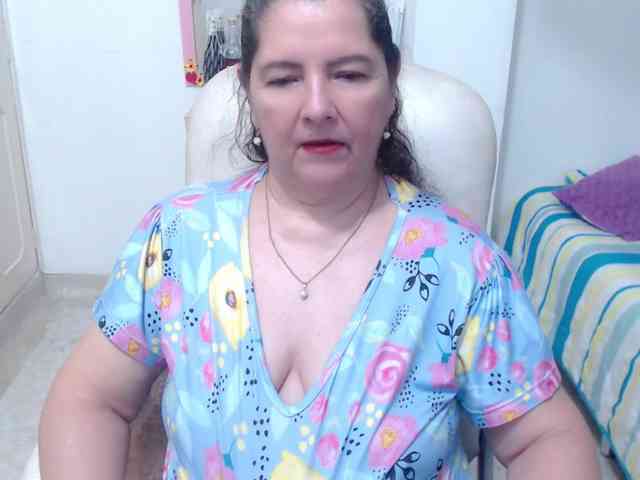 leonela-68 webcam