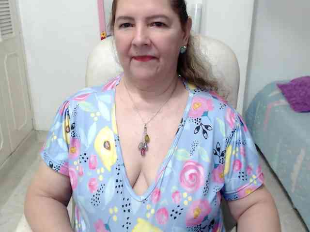 leonela-68