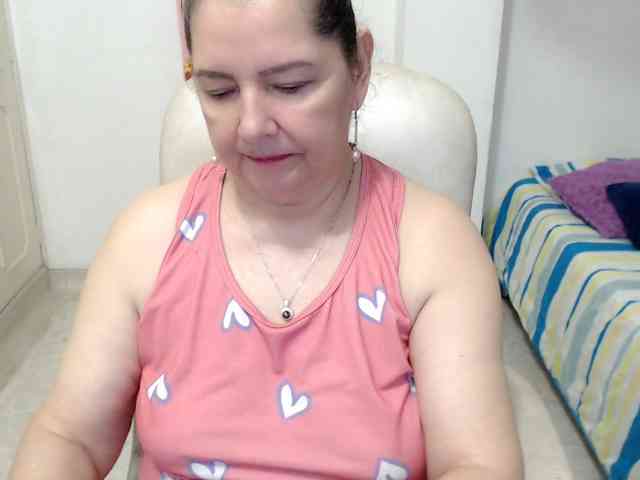 leonela-68