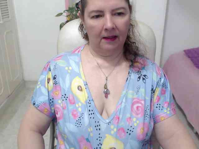 leonela-68 webcam