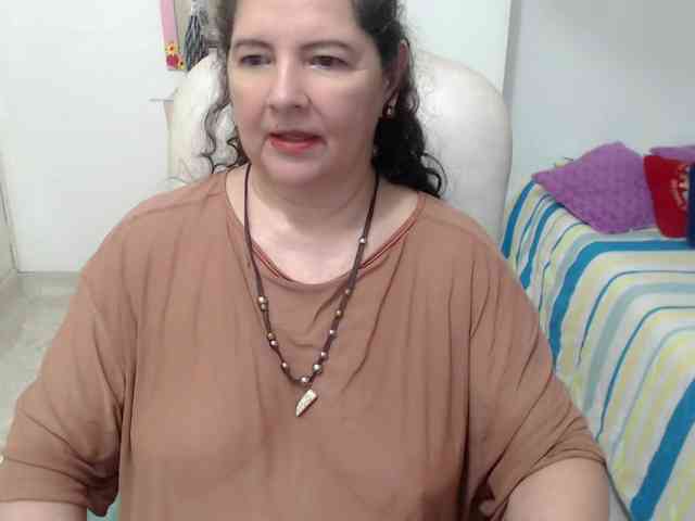 leonela-68 webcam