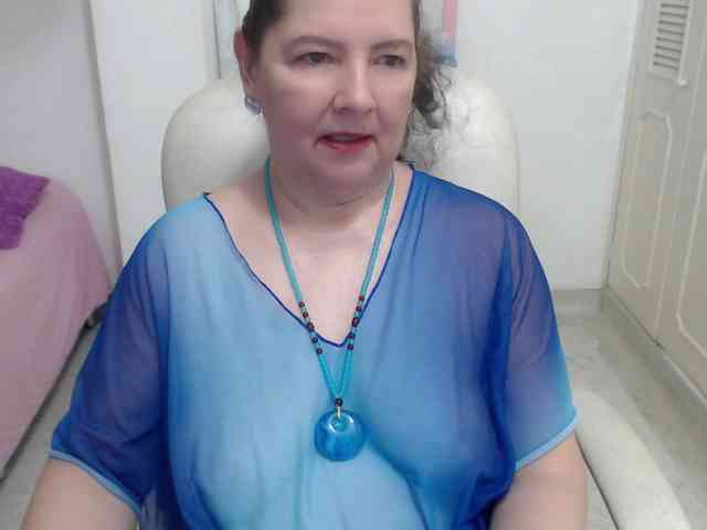 leonela-68 webcam
