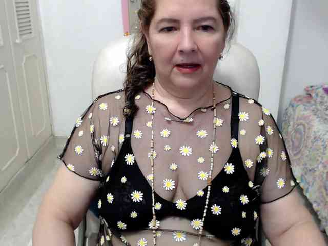 leonela-68 leonela-68
