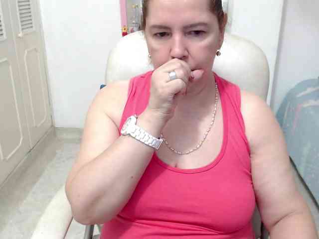 leonela-68 webcam
