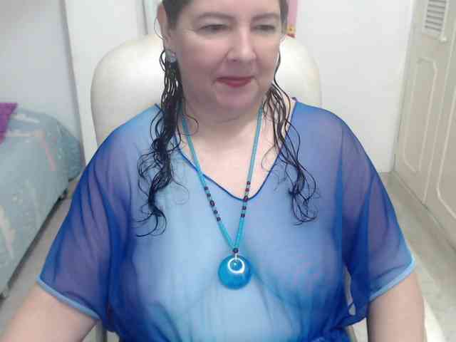 leonela-68 webcam