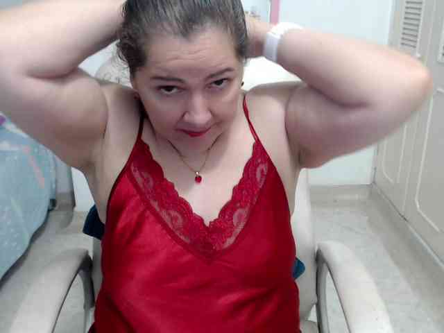 leonela-68 webcam