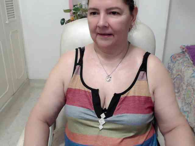 leonela-68 webcam