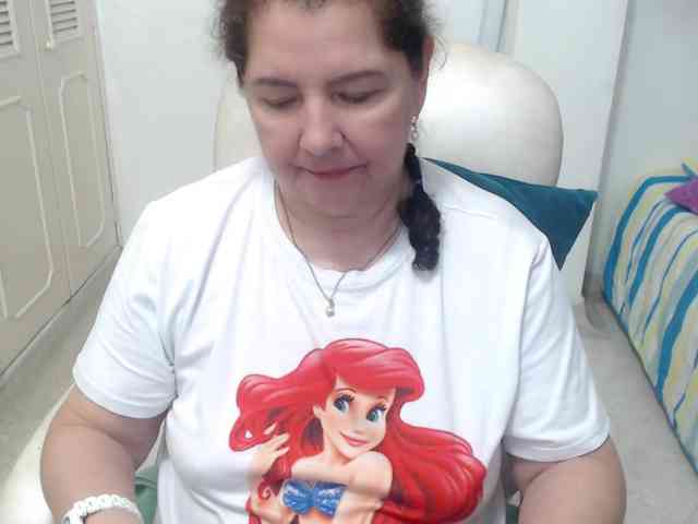 leonela-68