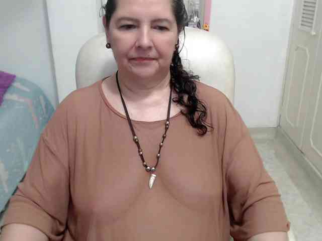 leonela-68 webcam