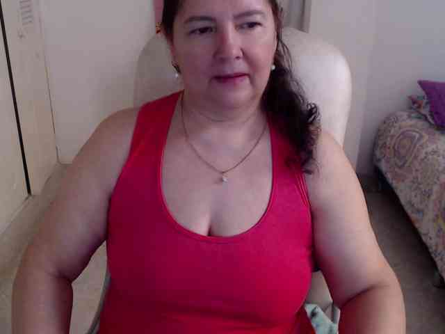 leonela-68