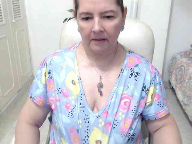 leonela-68 webcam