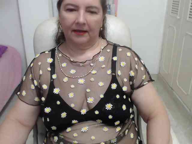 leonela-68 webcam