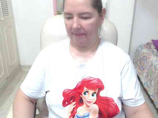 leonela-68 webcam