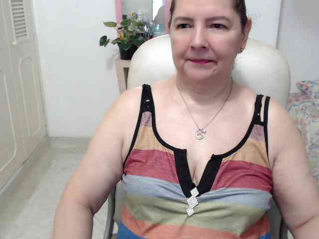 leonela-68 webcam