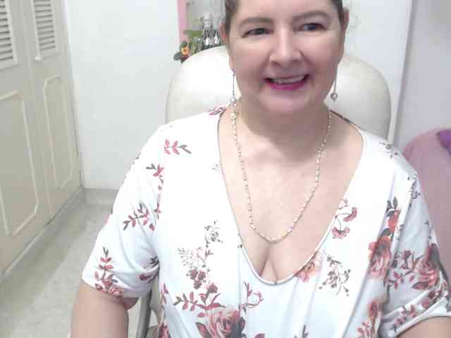 leonela-68